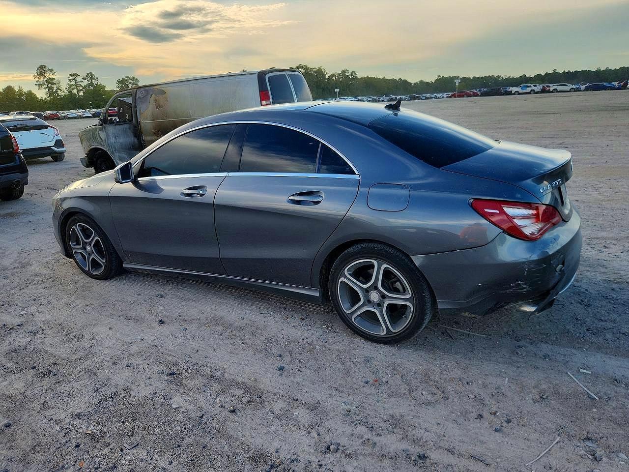 2014 Mercedes-Benz Cla 250 - zdjęcie 2