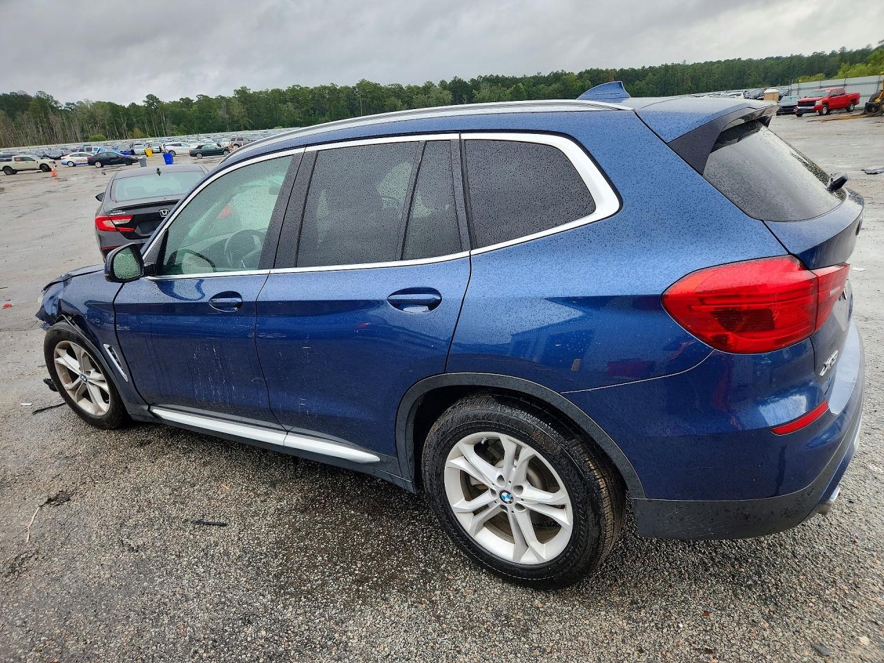 2019 BMW X3 xDrive30I - zdjęcie 2