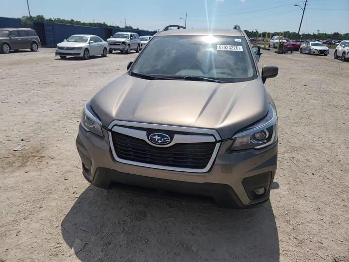 2020 Subaru Forester Premium - zdjęcie 14
