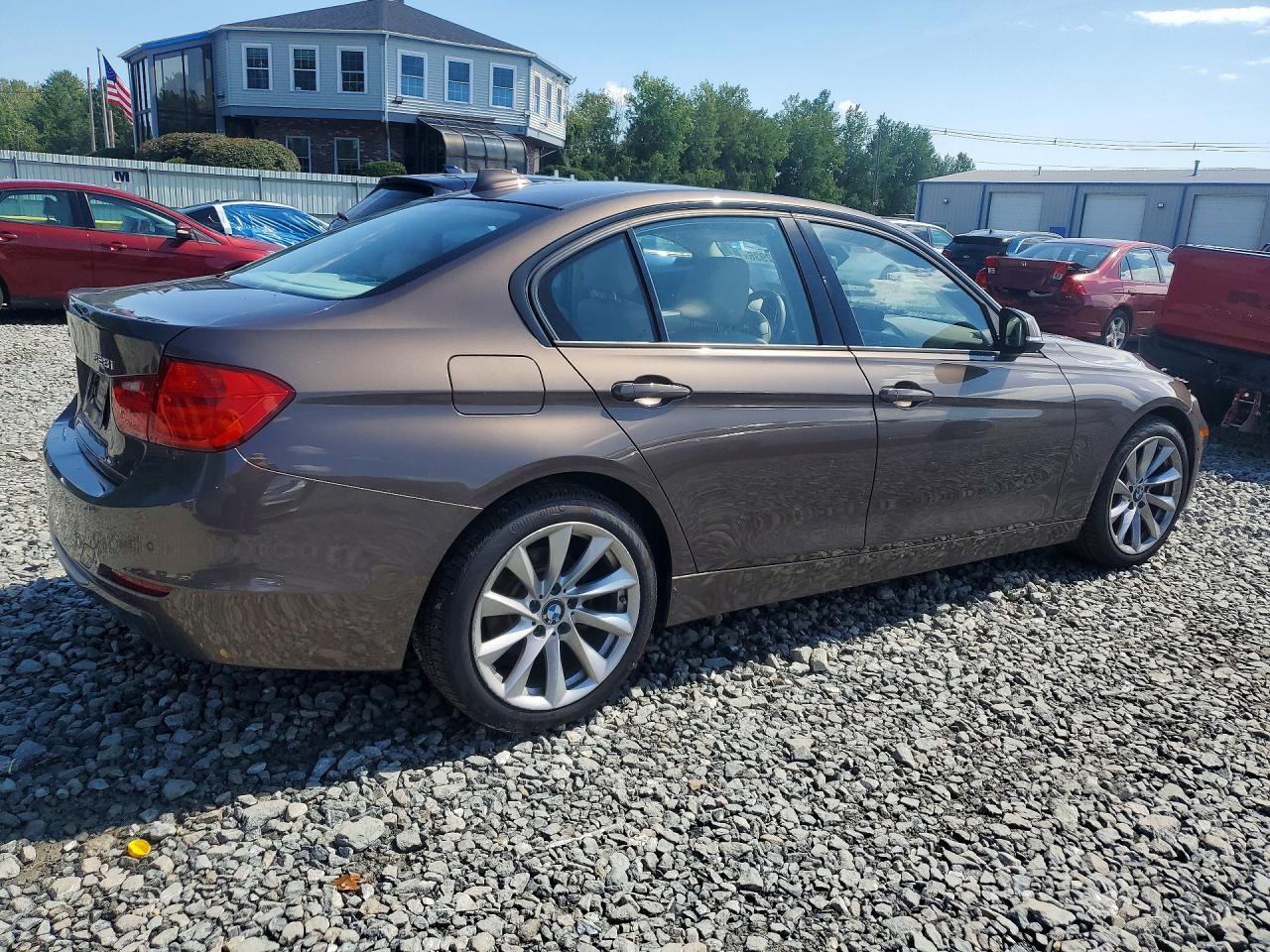 2013 BMW 328 Xi - zdjęcie 3