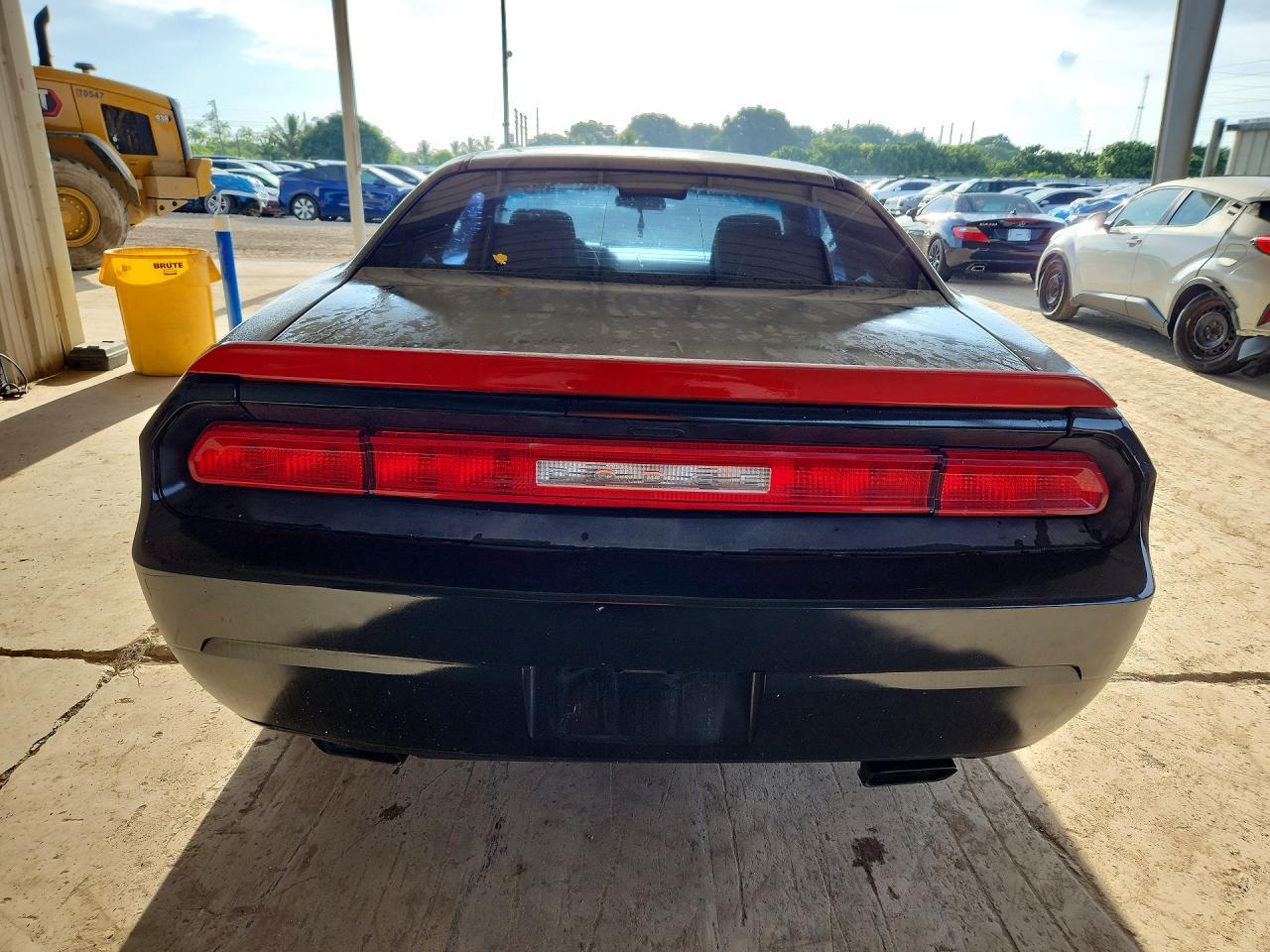 2013 Dodge Challenger Sxt - zdjęcie 6