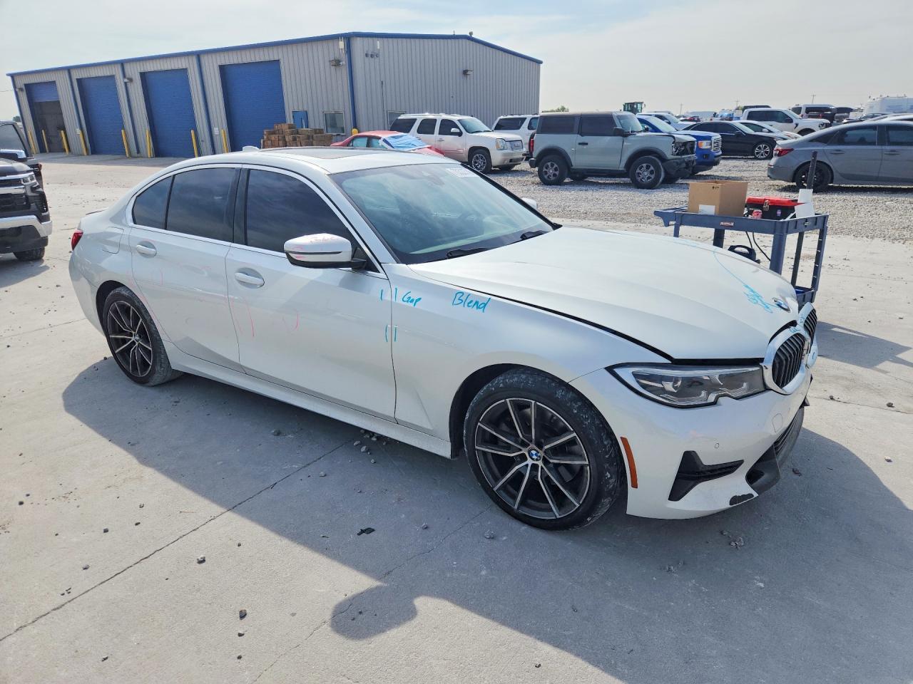 2021 BMW 330I - zdjęcie 4