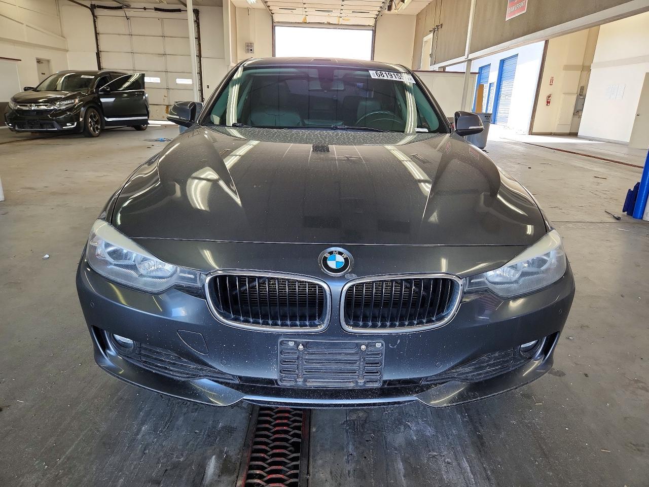 2015 BMW 320 I xDrive - zdjęcie 5