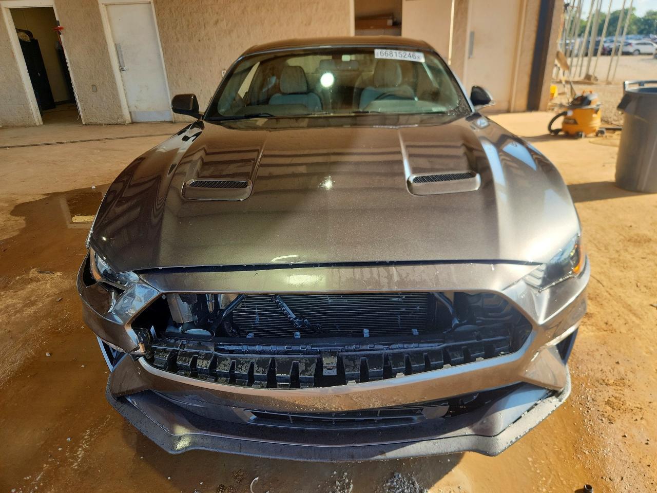 2018 Ford Mustang - zdjęcie 5