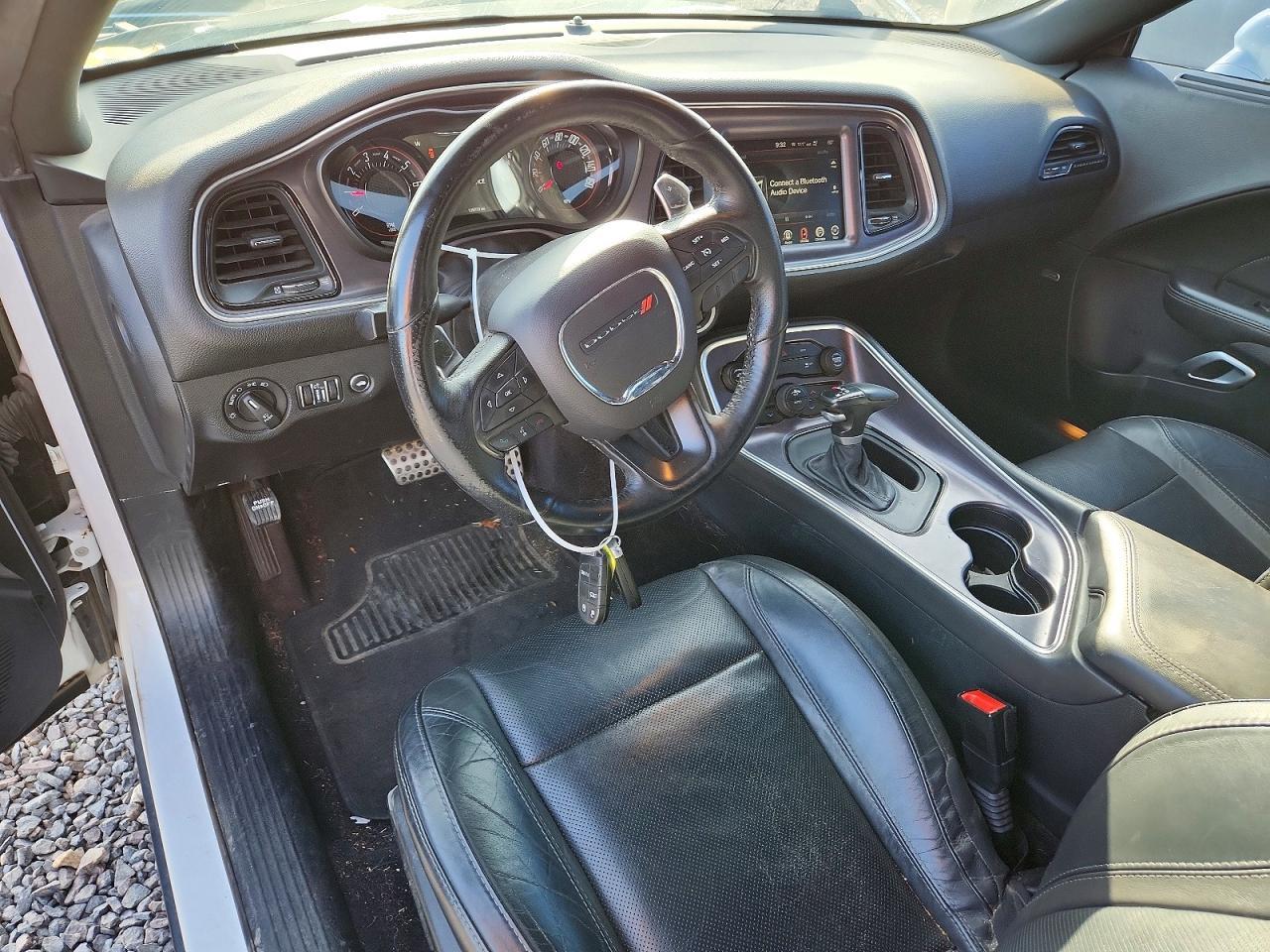 2016 Dodge Challenger Sxt - zdjęcie 8