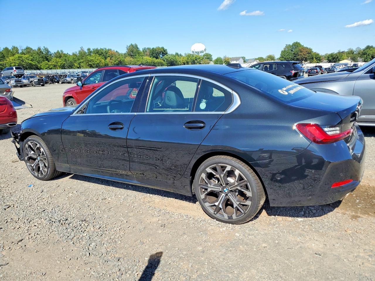 2026 BMW Seria 3 330i - zdjęcie 2