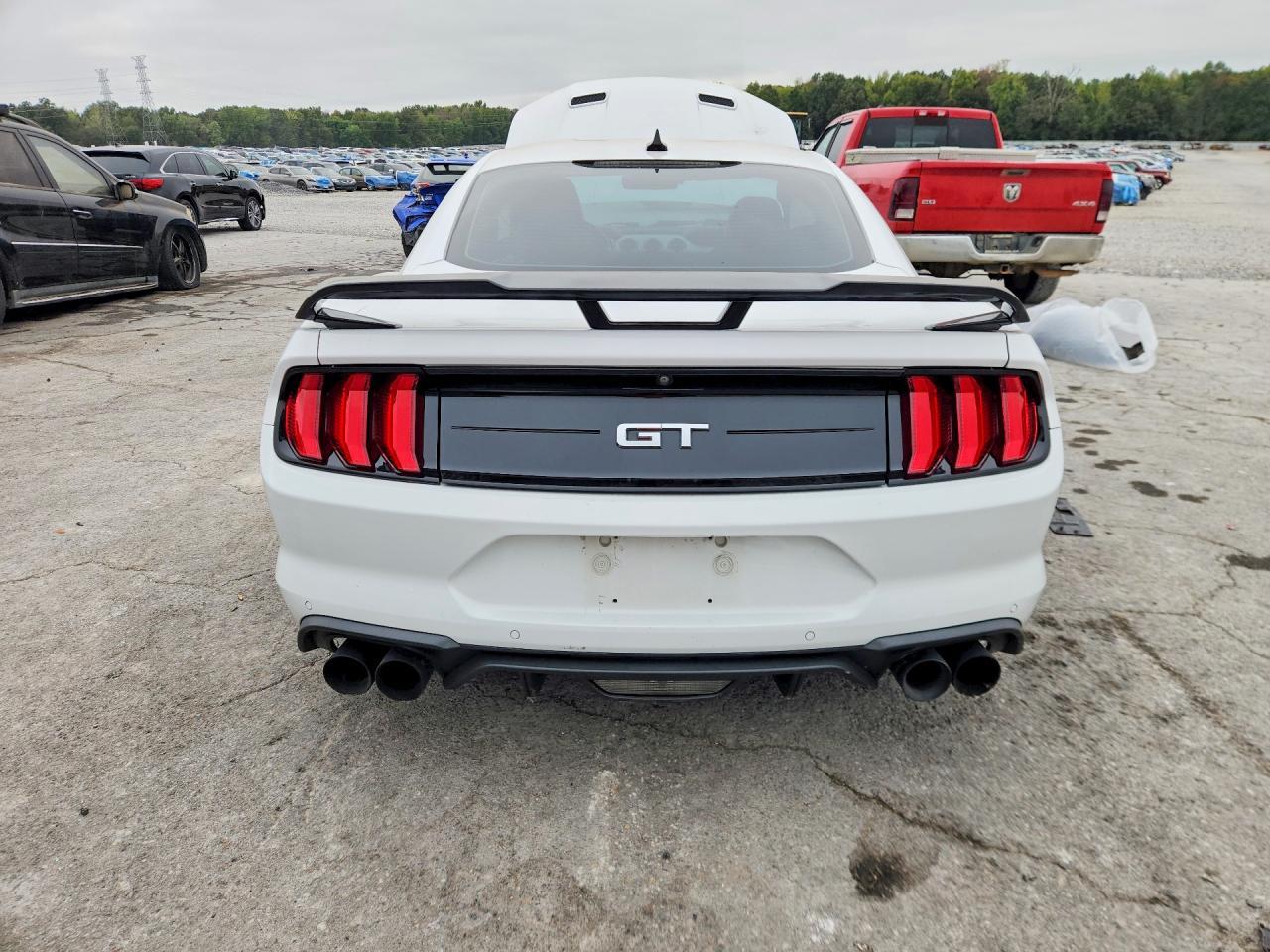 2021 Ford Mustang Gt - zdjęcie 6
