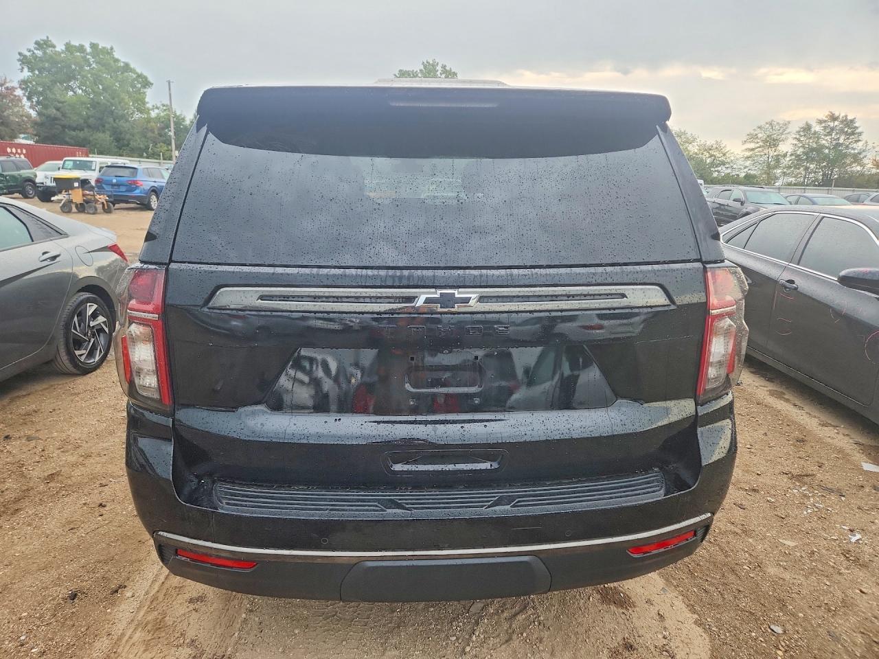 2021 Chevrolet Tahoe K1500 Z71 - zdjęcie 6