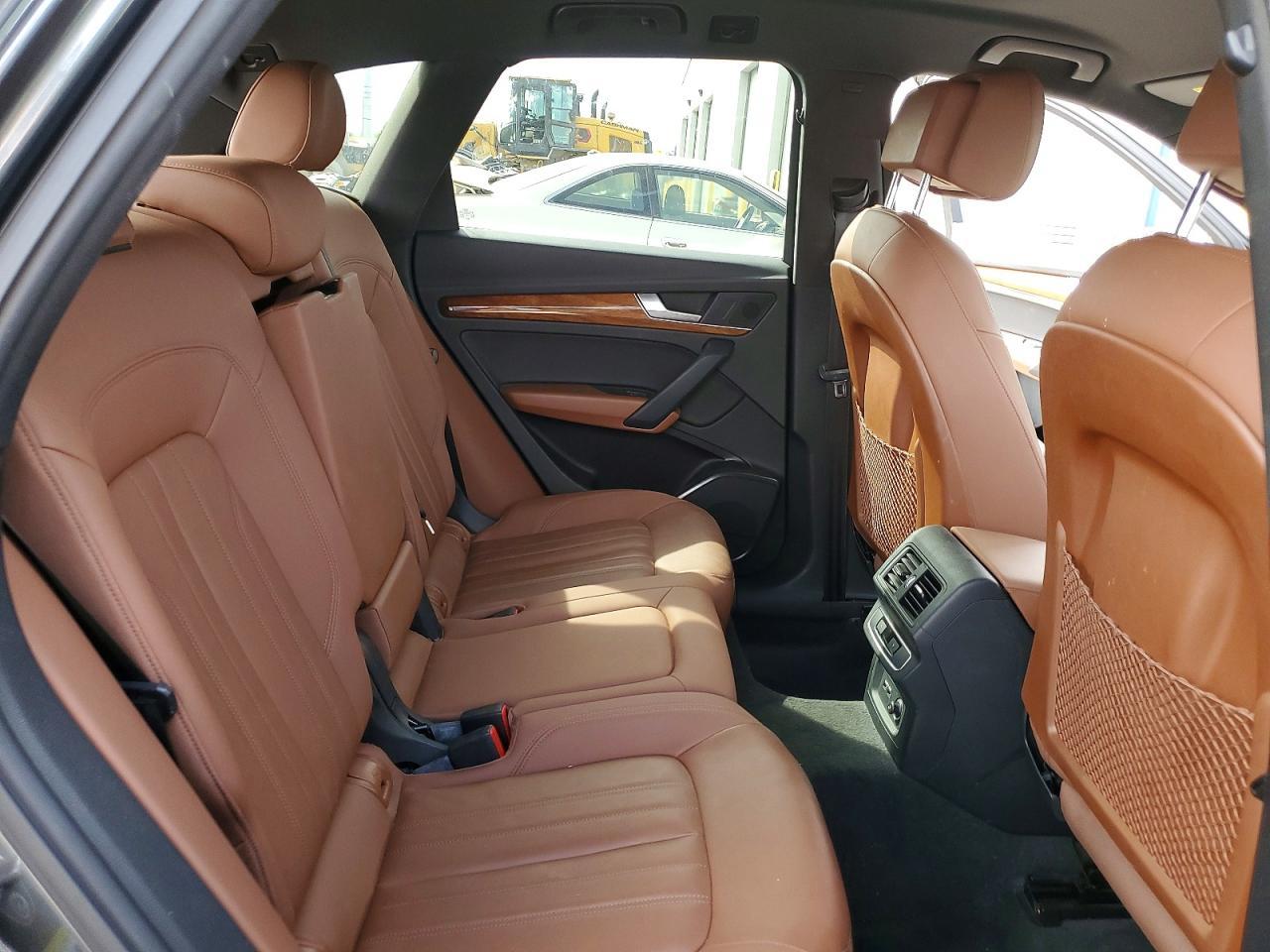 2022 Audi Q5 Premium 45 - zdjęcie 11