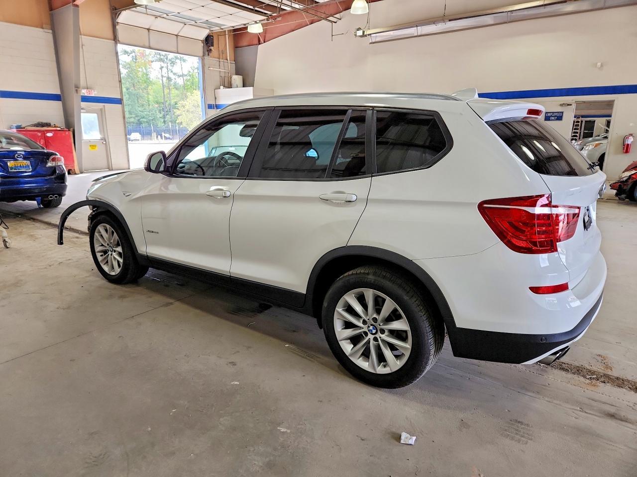 2015 BMW X3 xDrive28I - zdjęcie 2