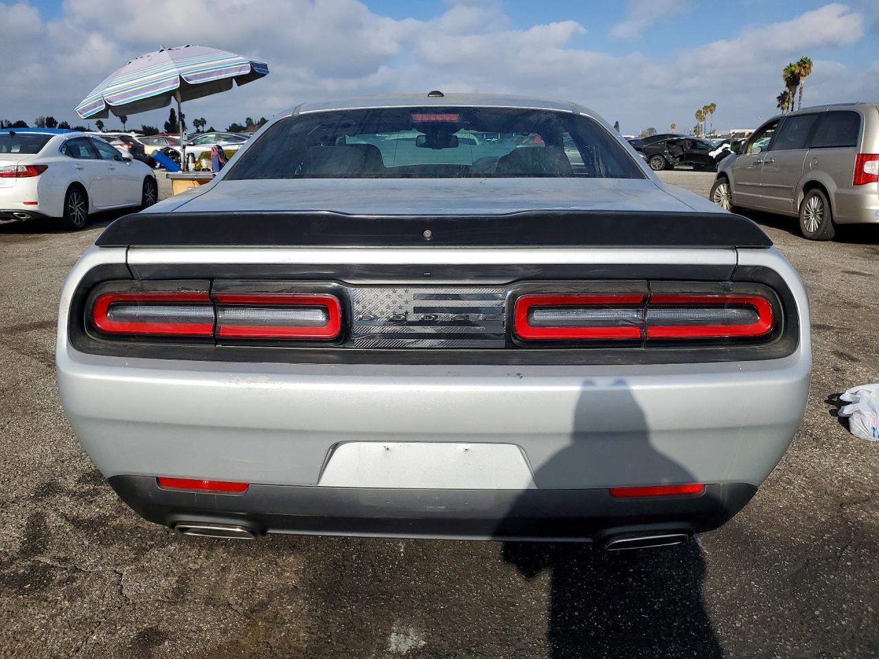 2023 Dodge Challenger Sxt - zdjęcie 6