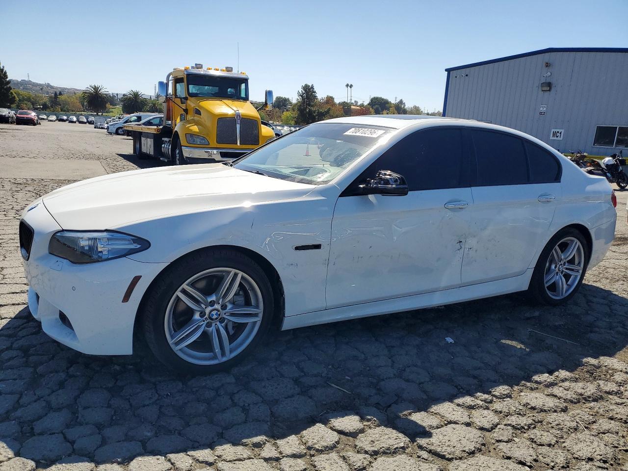 2016 BMW 550 I - zdjęcie główne