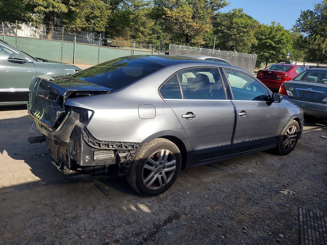 2017 Volkswagen Jetta S - zdjęcie 3