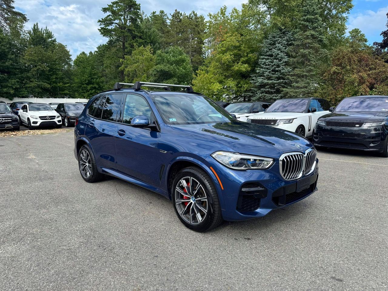 2022 BMW X5 xDrive45E - zdjęcie 2