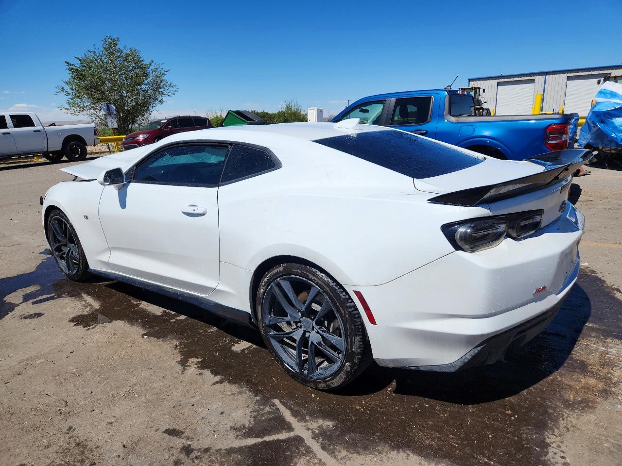 2023 Chevrolet Camaro Ls - zdjęcie 2