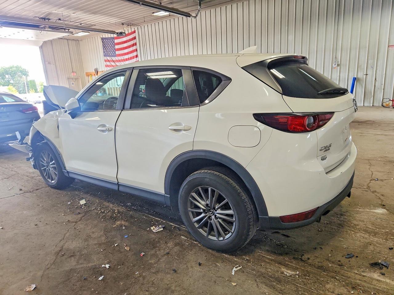 2017 Mazda Cx-5 Touring - zdjęcie 2