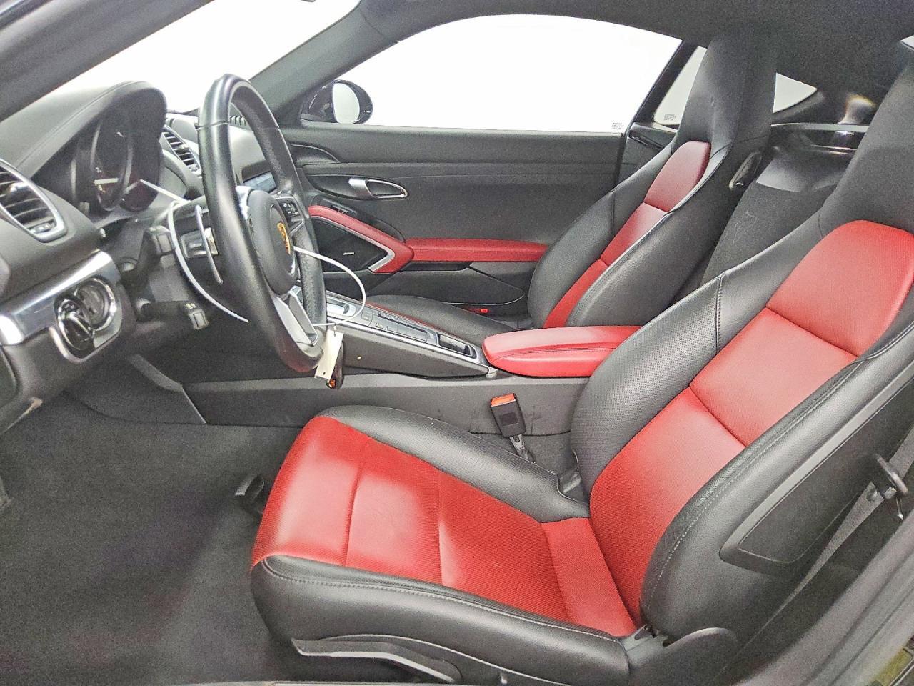2022 Porsche 718 Cayman - zdjęcie 7