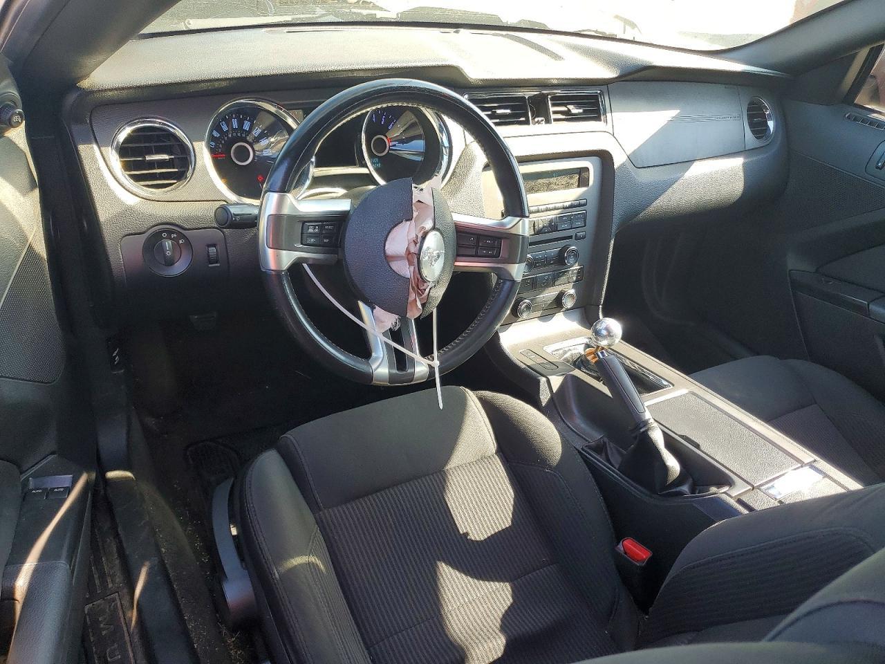 2014 Ford Mustang - zdjęcie 8