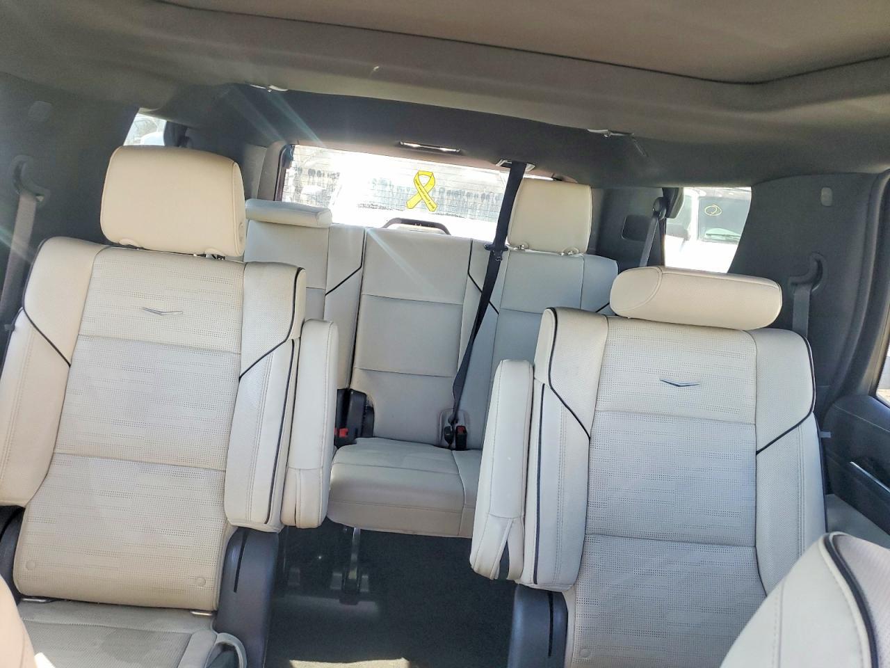 2022 Cadillac Escalade Sport - zdjęcie 10