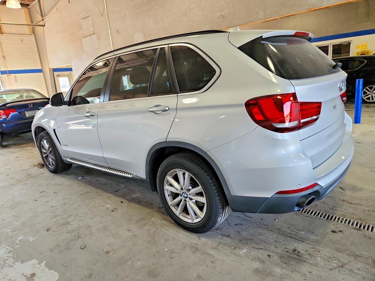 2014 BMW X5 xDrive35I - zdjęcie 2