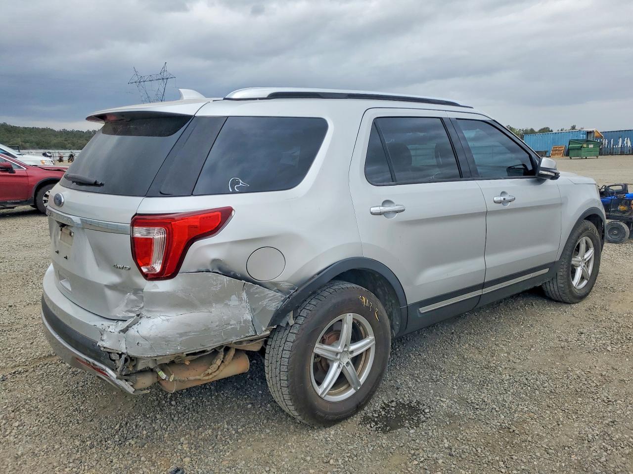 2017 Ford Explorer Limited - zdjęcie 3