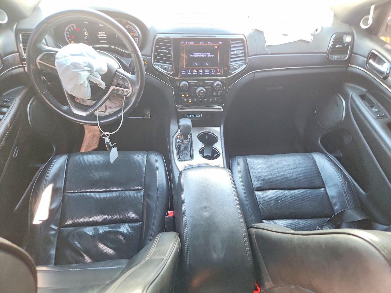 2019 Jeep Grand Cherokee Overland - zdjęcie 8