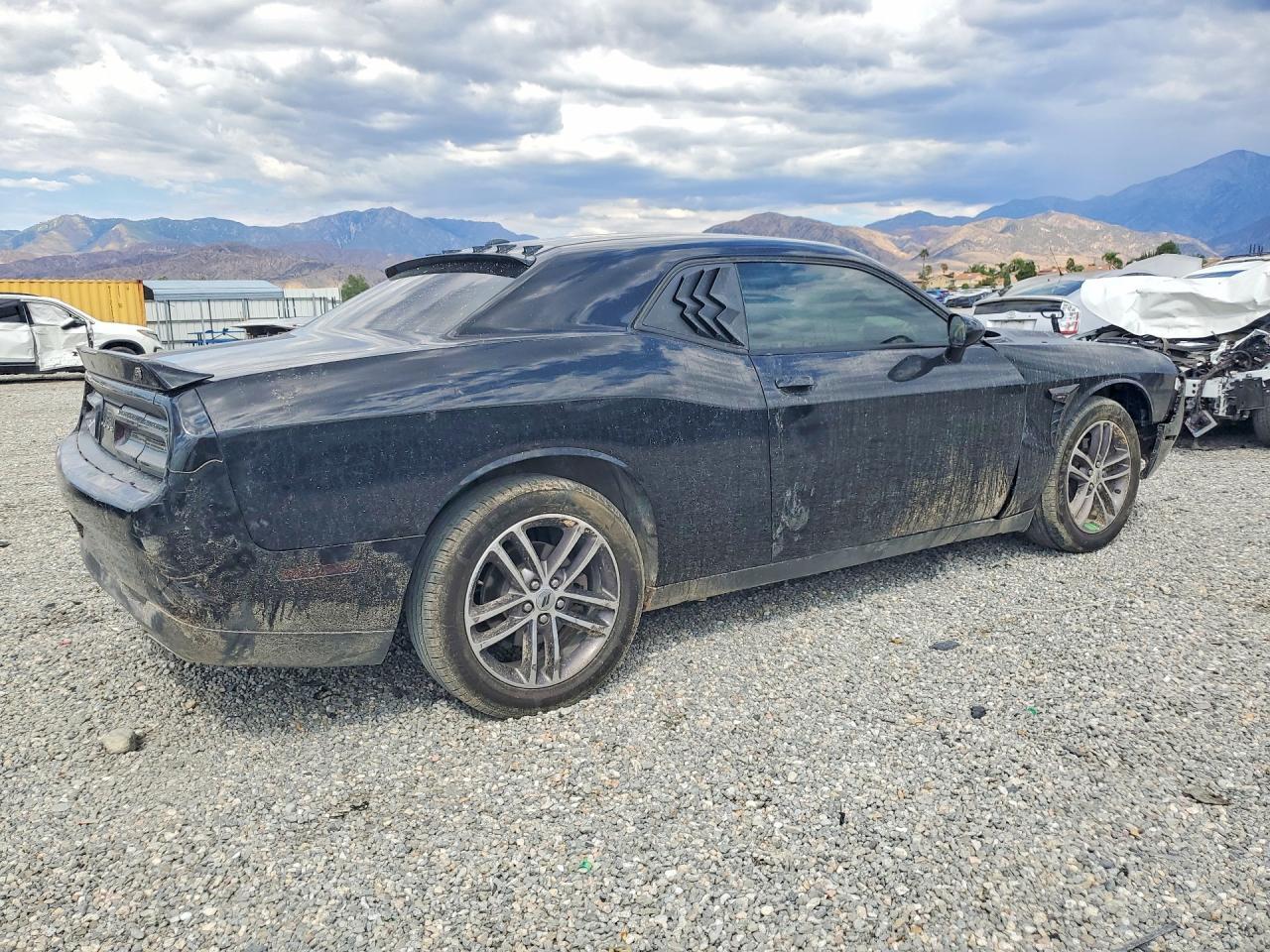 2019 Dodge Challenger Sxt - zdjęcie 3