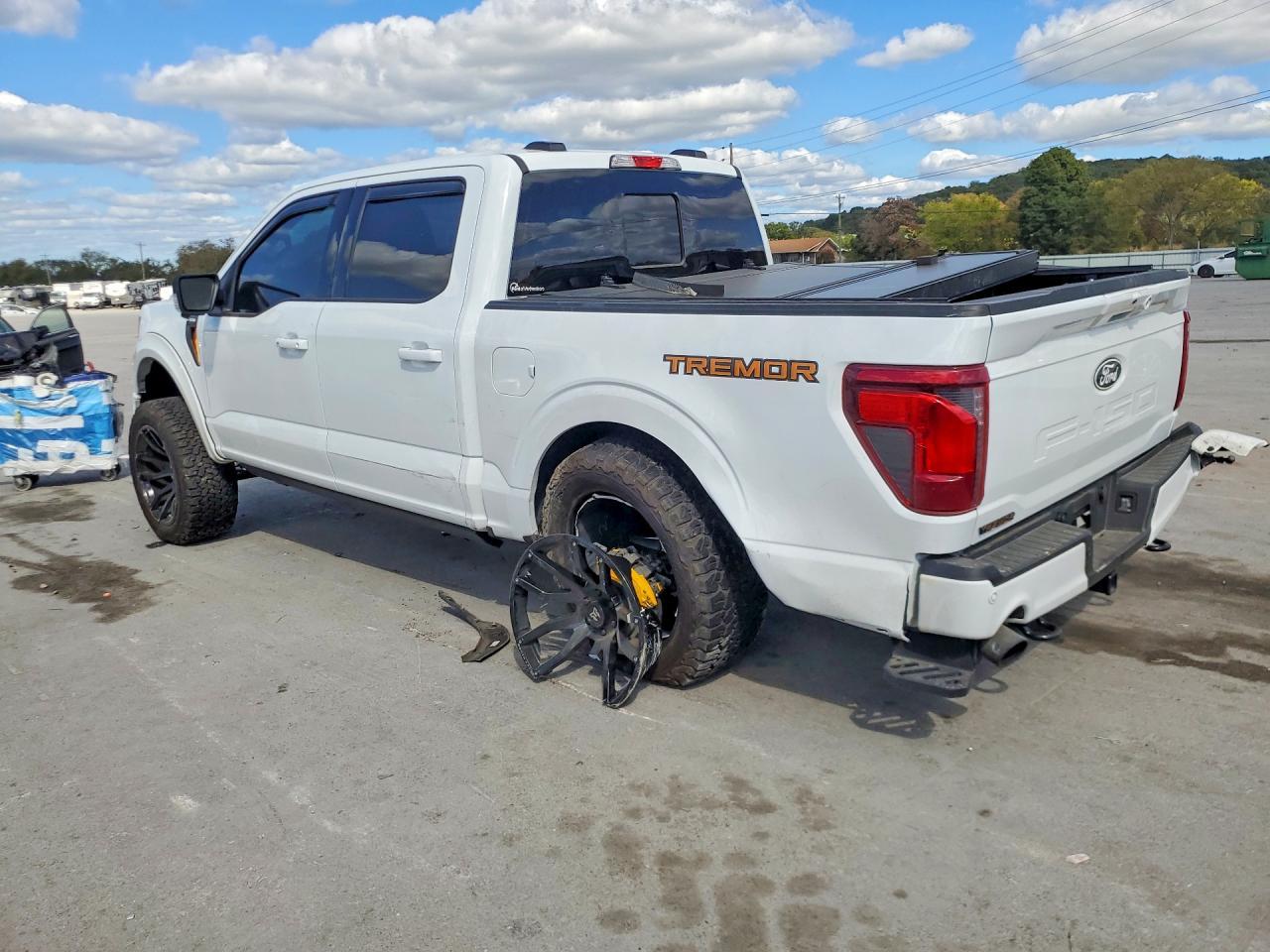 2025 Ford F150 Tremor - zdjęcie 2