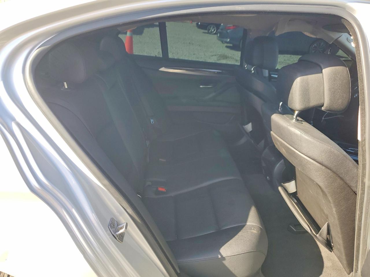 2013 BMW 528 I - zdjęcie 10