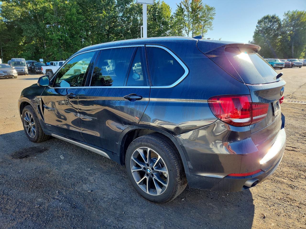 2017 BMW X5 xDrive35I - zdjęcie 2