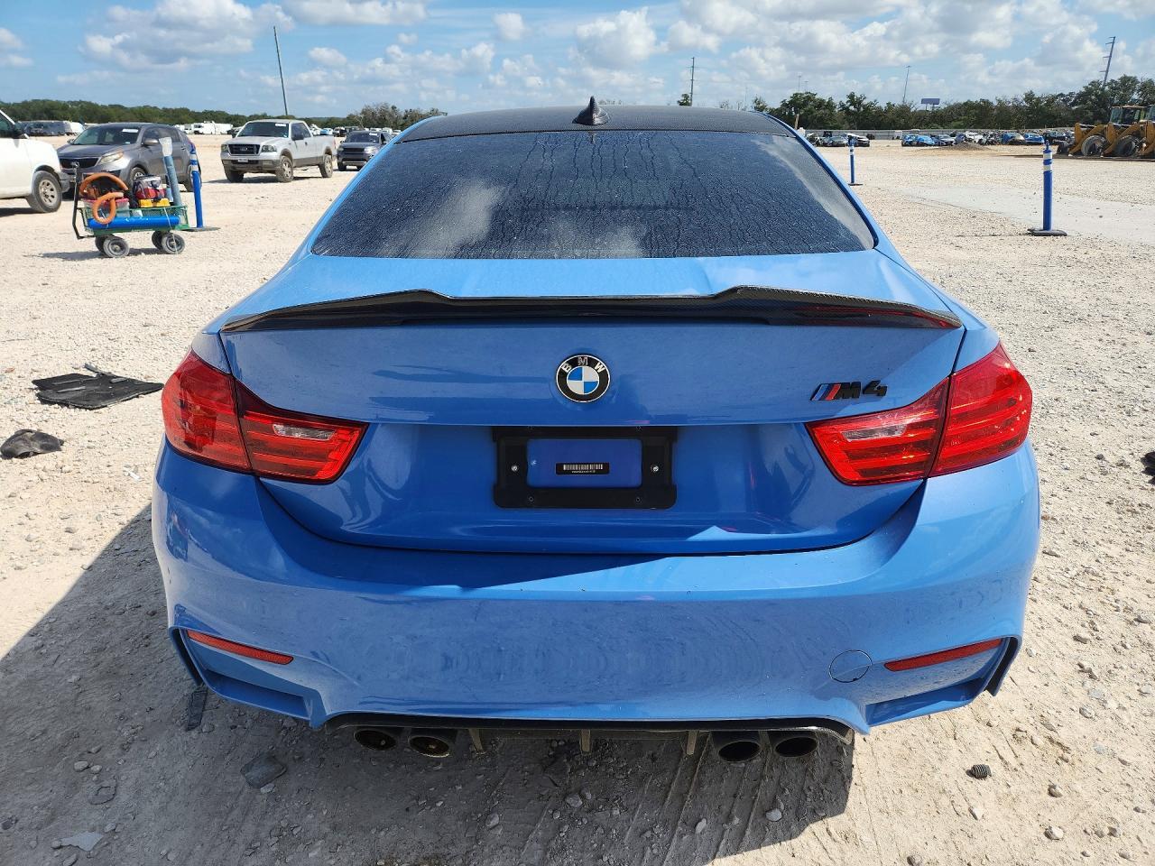 2017 BMW M4 - zdjęcie 6
