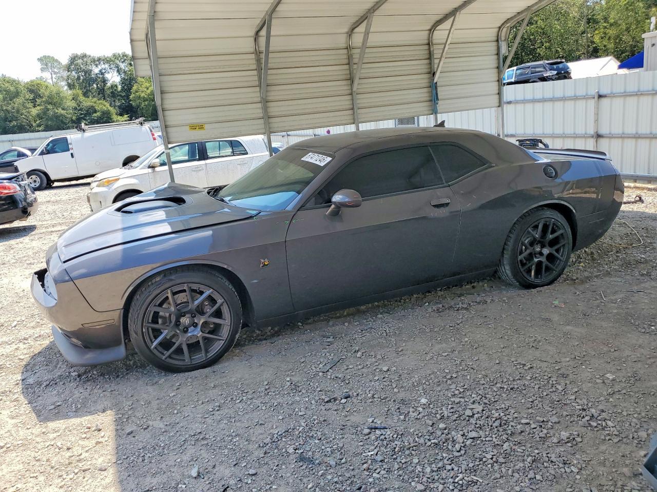 2016 Dodge Challenger R/T Scat Pack - zdjęcie główne