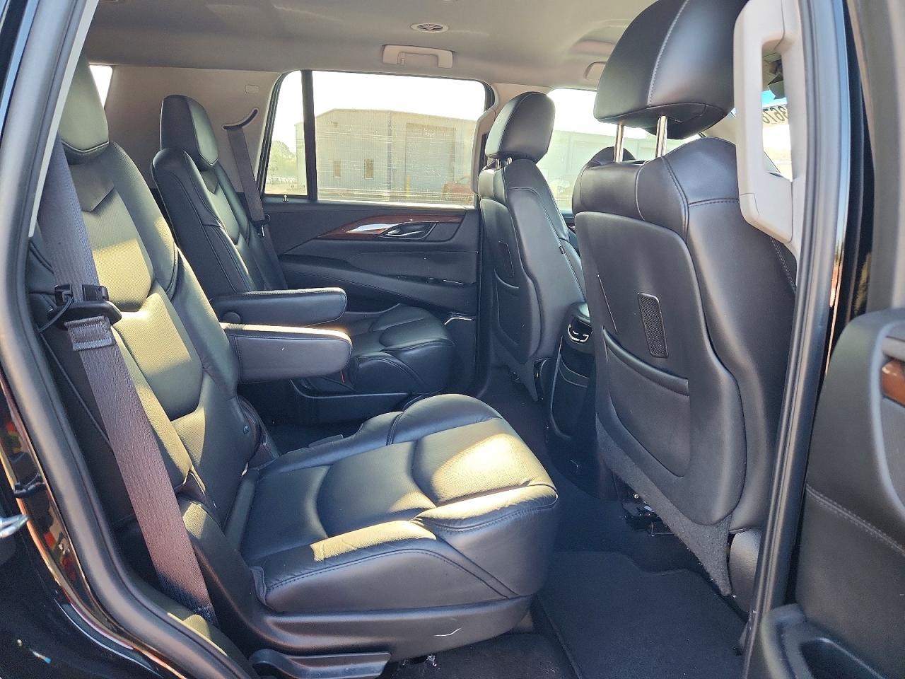 2018 Cadillac Escalade - zdjęcie 10