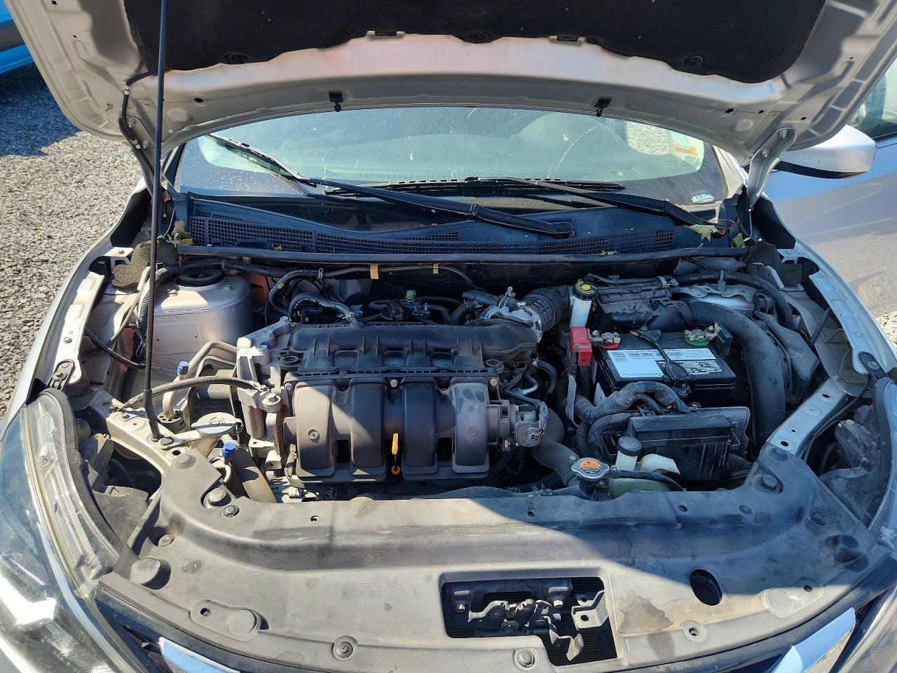 2017 Nissan Sentra S - zdjęcie 11