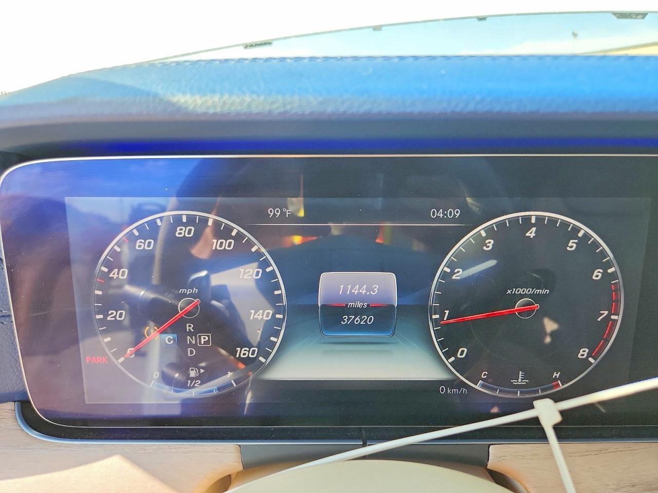 2018 Mercedes-Benz E 400 - zdjęcie 9