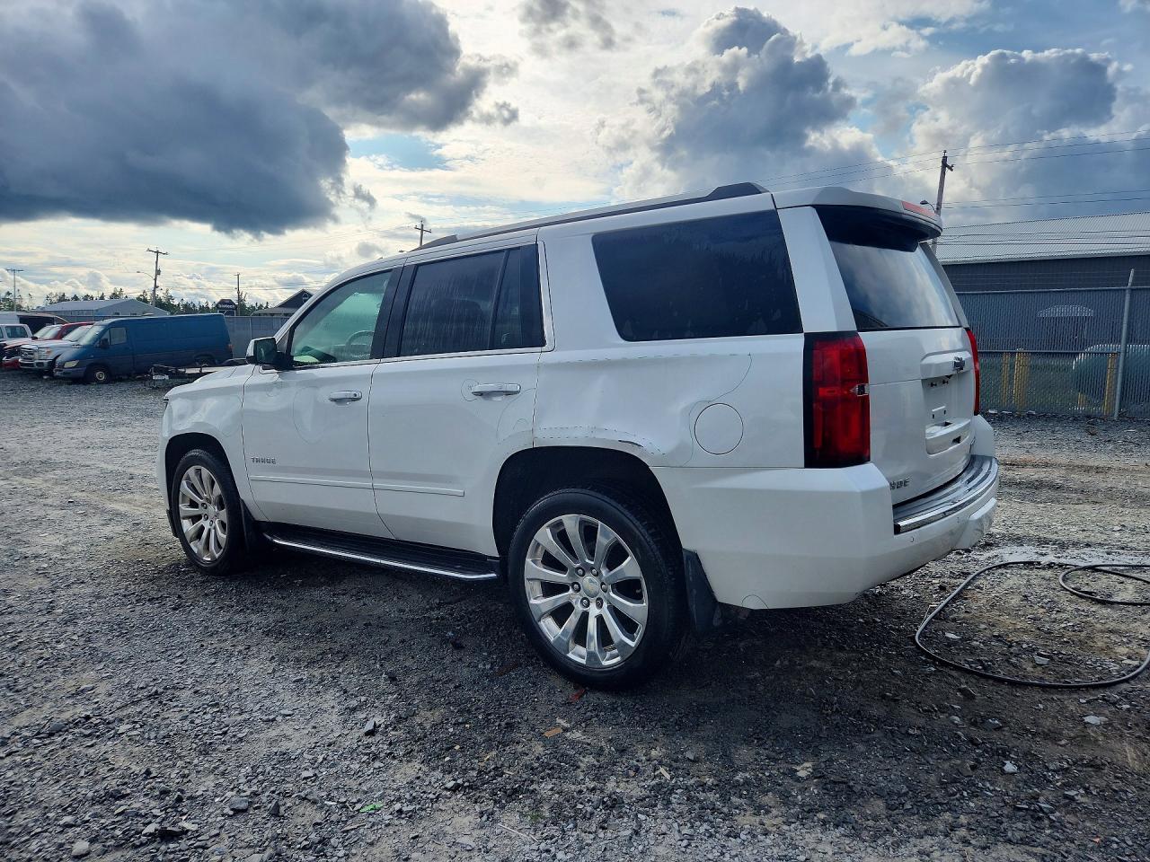 2018 Chevrolet Tahoe K1500 Premier - zdjęcie 2