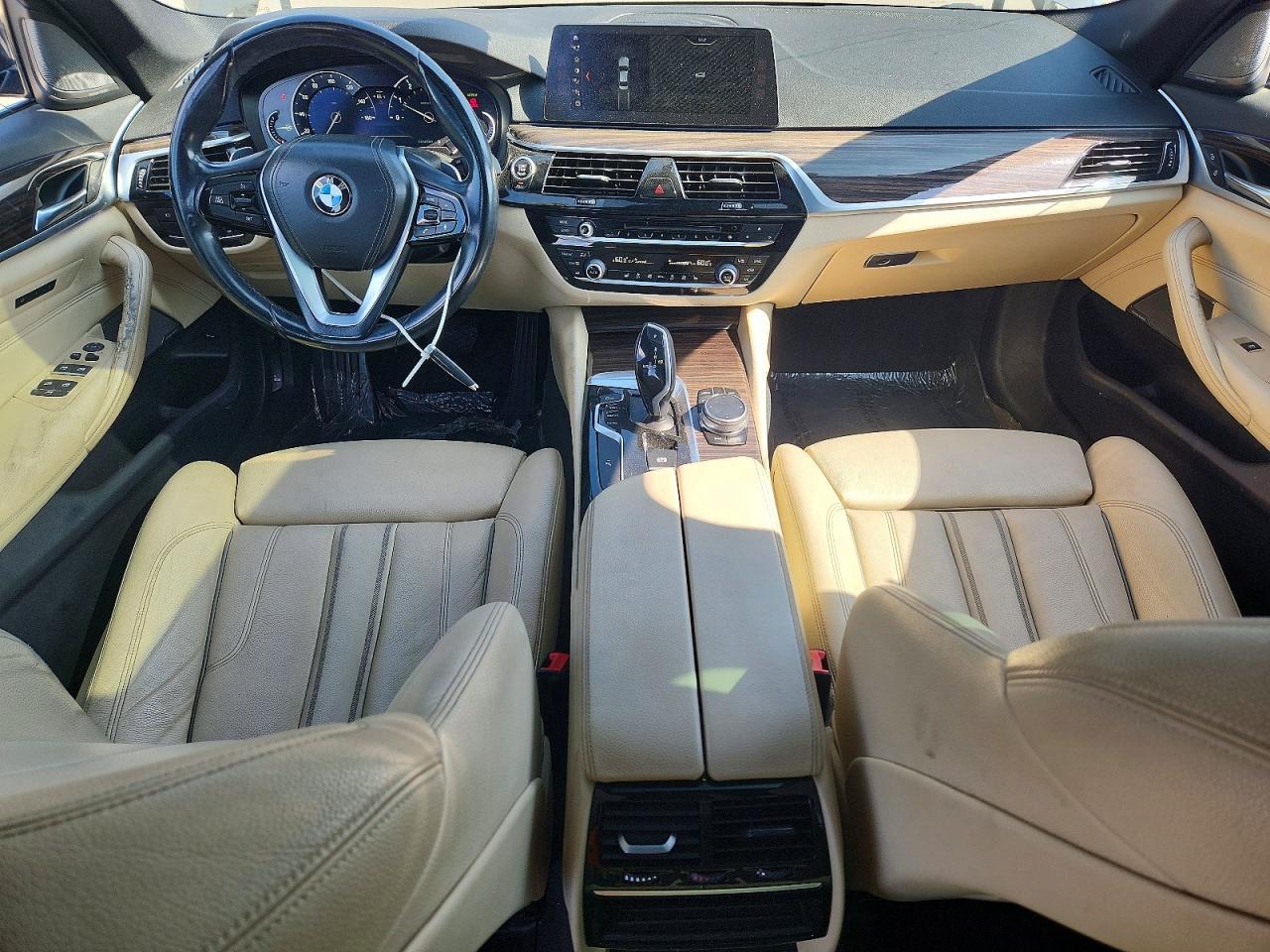 2017 BMW 530 I - zdjęcie 8