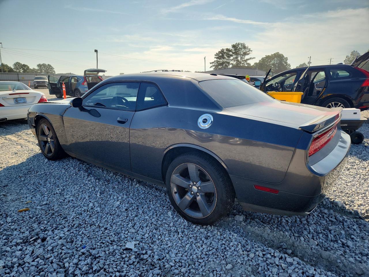 2014 Dodge Challenger Sxt - zdjęcie 2