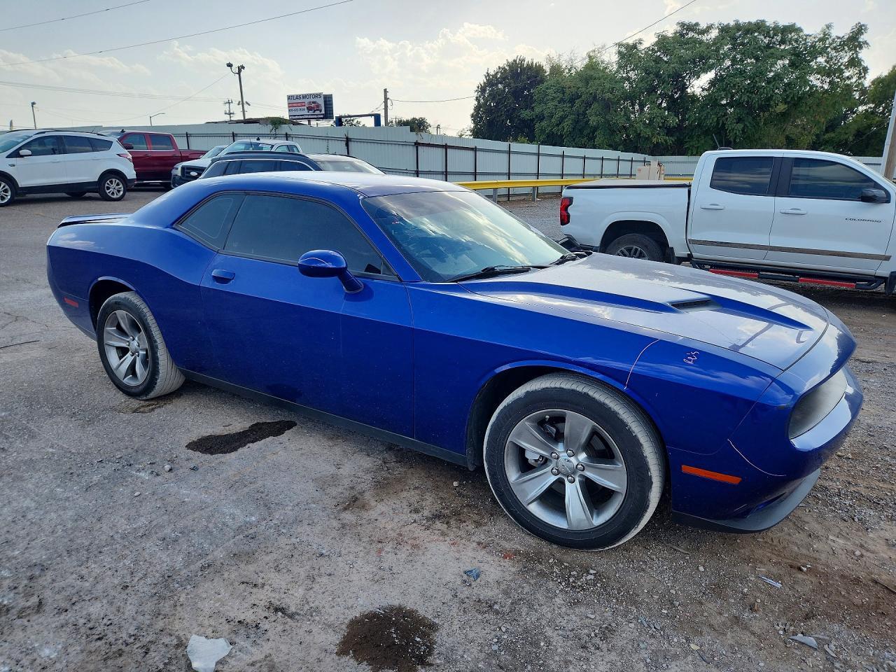 2022 Dodge Challenger Sxt - zdjęcie 4