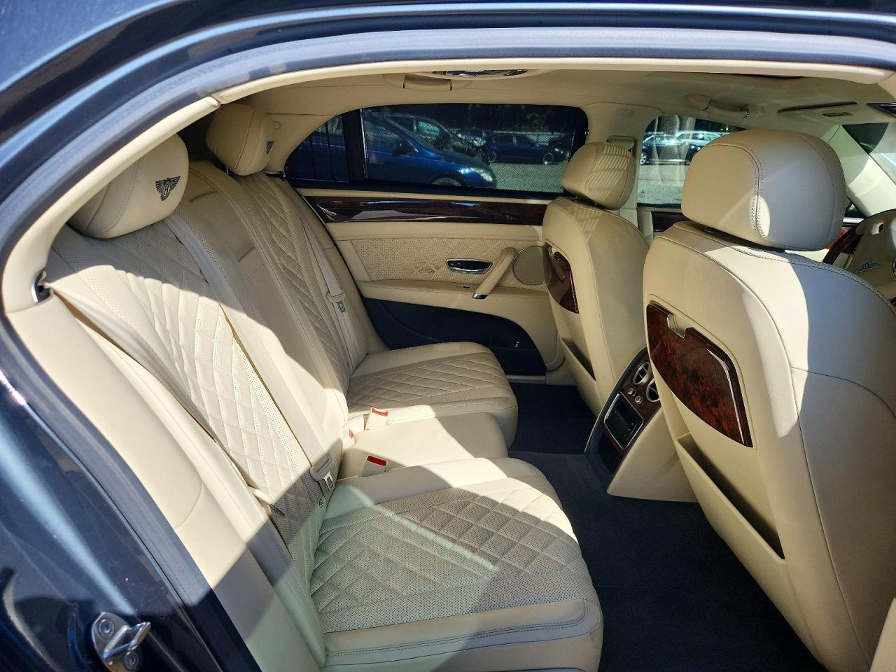 2017 Bentley Flying Spur - zdjęcie 10