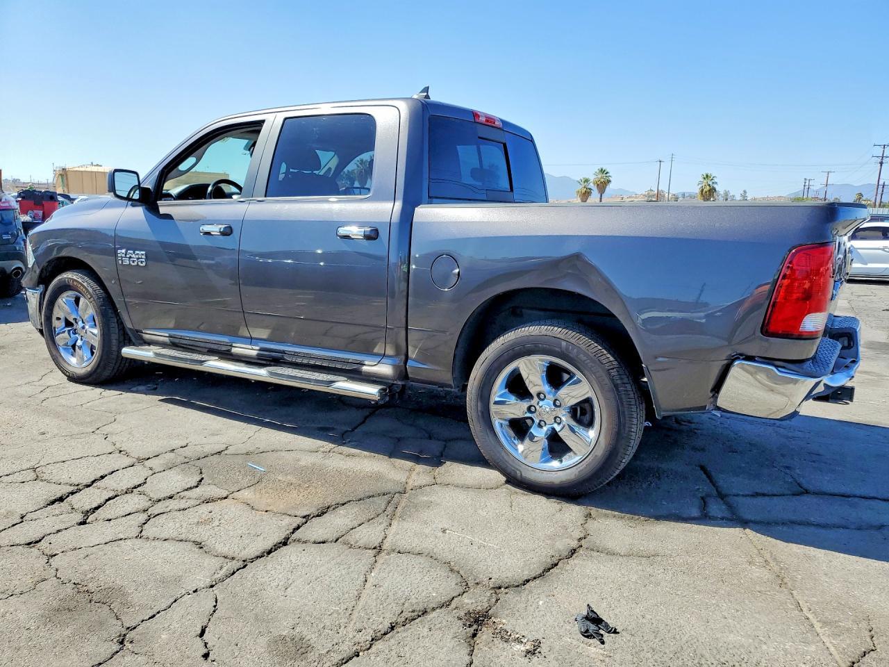 2017 Ram 1500 Slt - zdjęcie 2