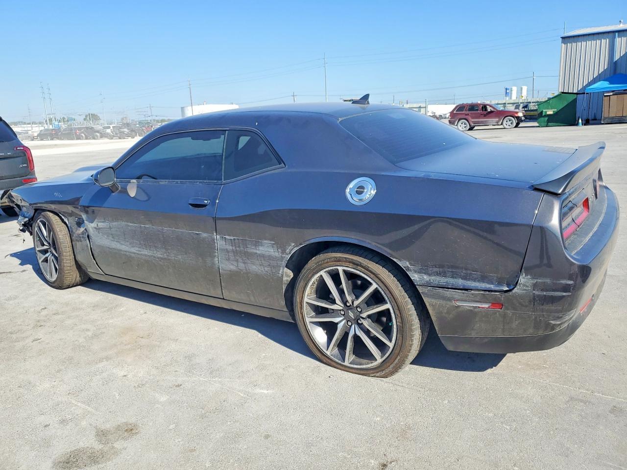 2023 Dodge Challenger R/T - zdjęcie 2