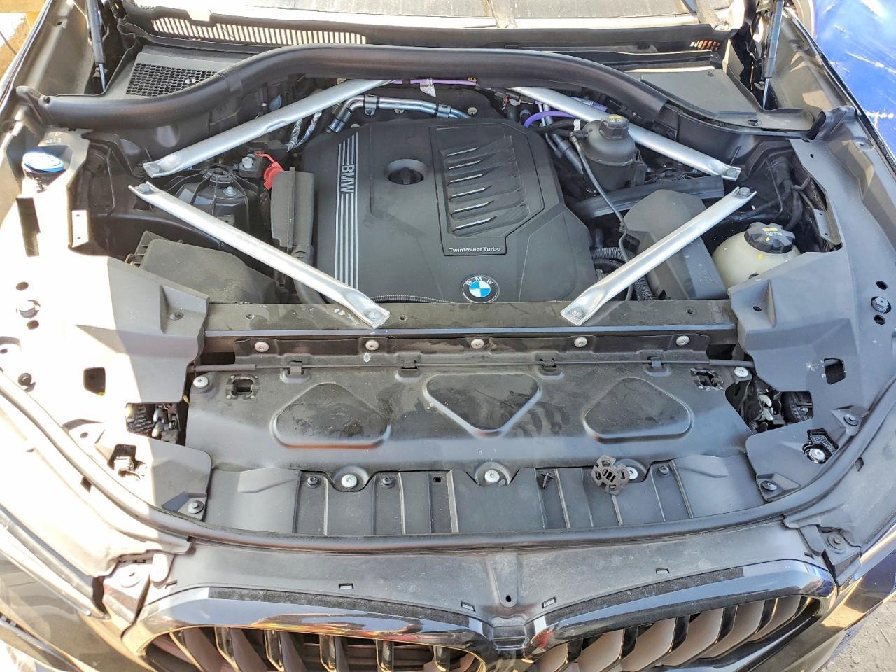 2022 BMW X6 xDrive40I - zdjęcie 12