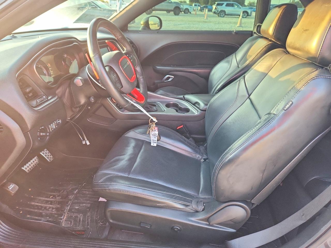 2016 Dodge Challenger R/T - zdjęcie 7