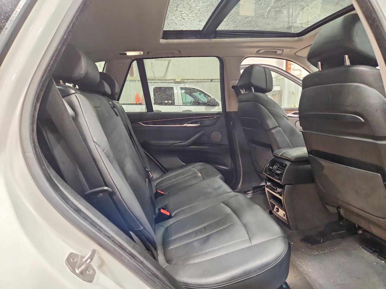 2016 BMW X5 xDrive35I - zdjęcie 11