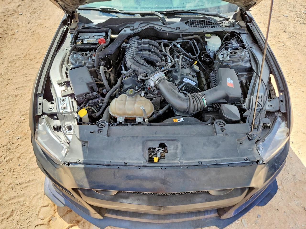 2016 Ford Mustang - zdjęcie 11
