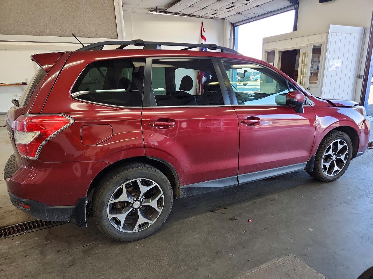 2014 Subaru Forester 2.0Xt Touring - zdjęcie 3