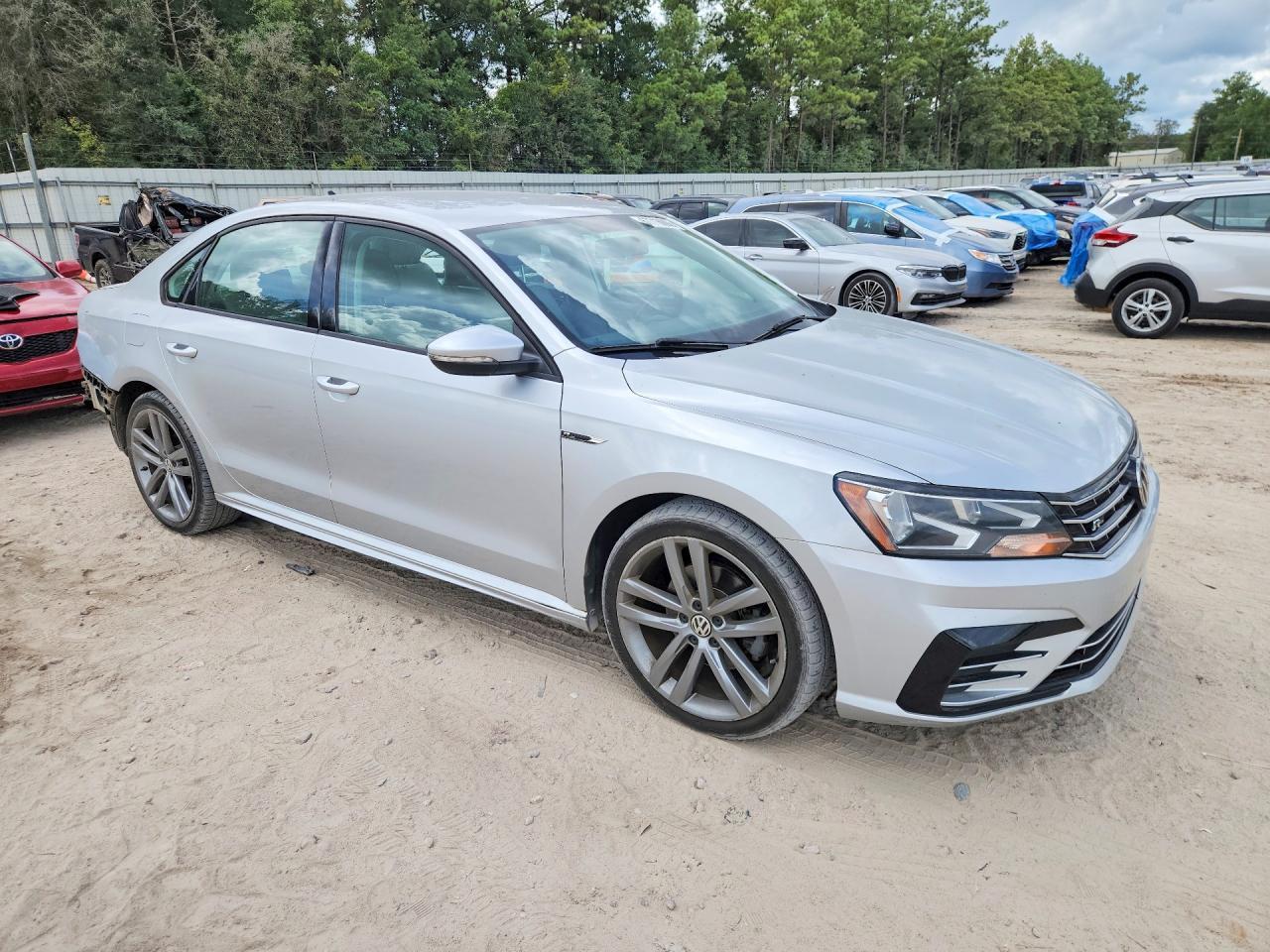 2018 Volkswagen Passat S - zdjęcie 4