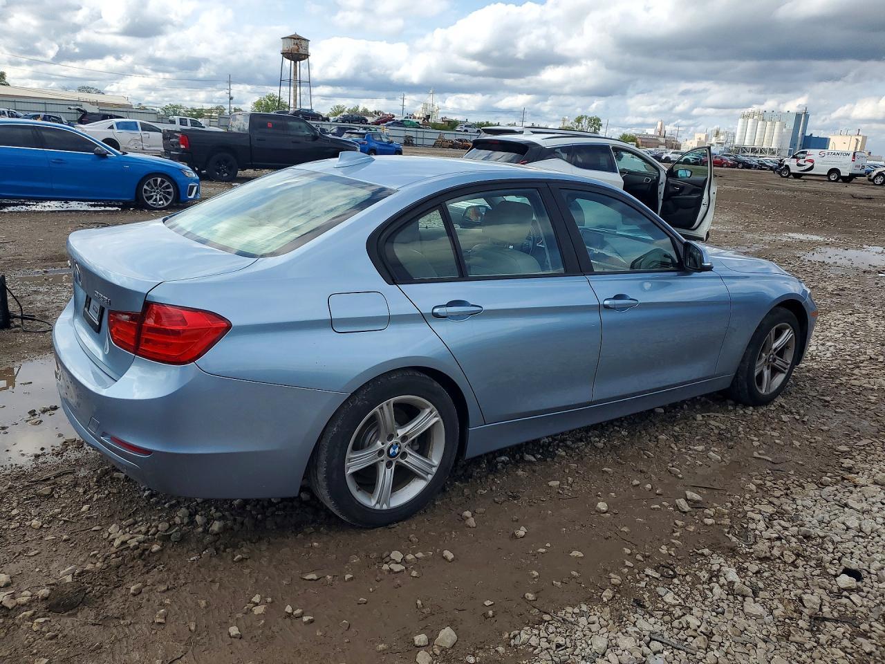 2013 BMW Seria 3 328i - zdjęcie 3