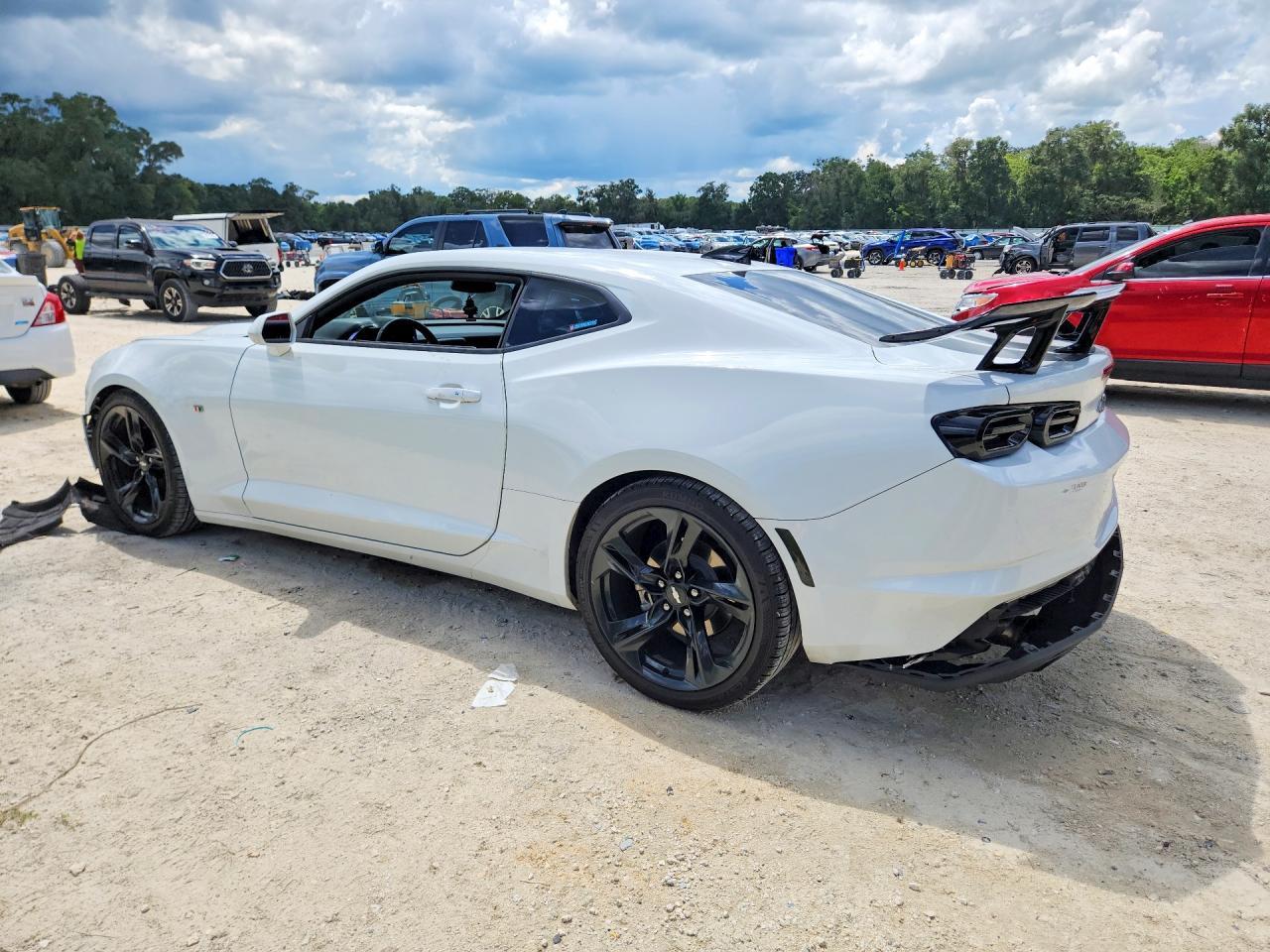 2019 Chevrolet Camaro Ls - zdjęcie 2
